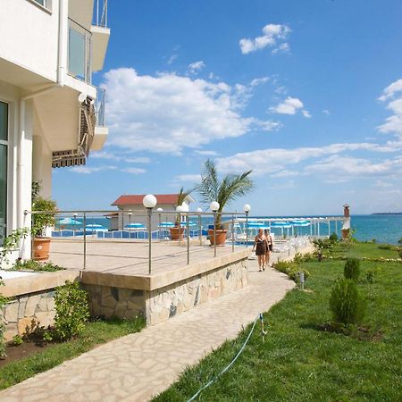 Nushev Hotel Sveti Vlas Dış mekan fotoğraf