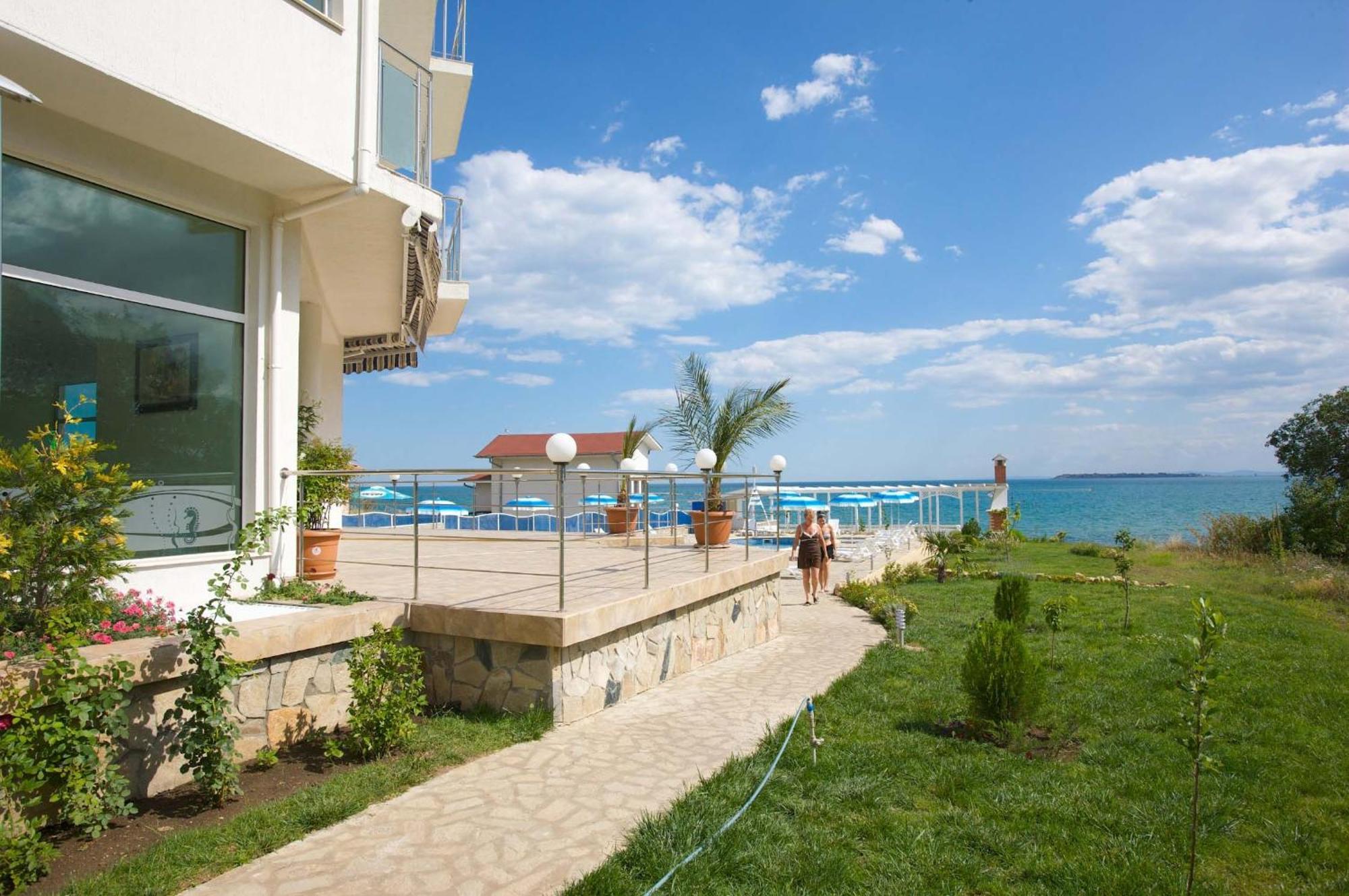 Nushev Hotel Sveti Vlas Dış mekan fotoğraf