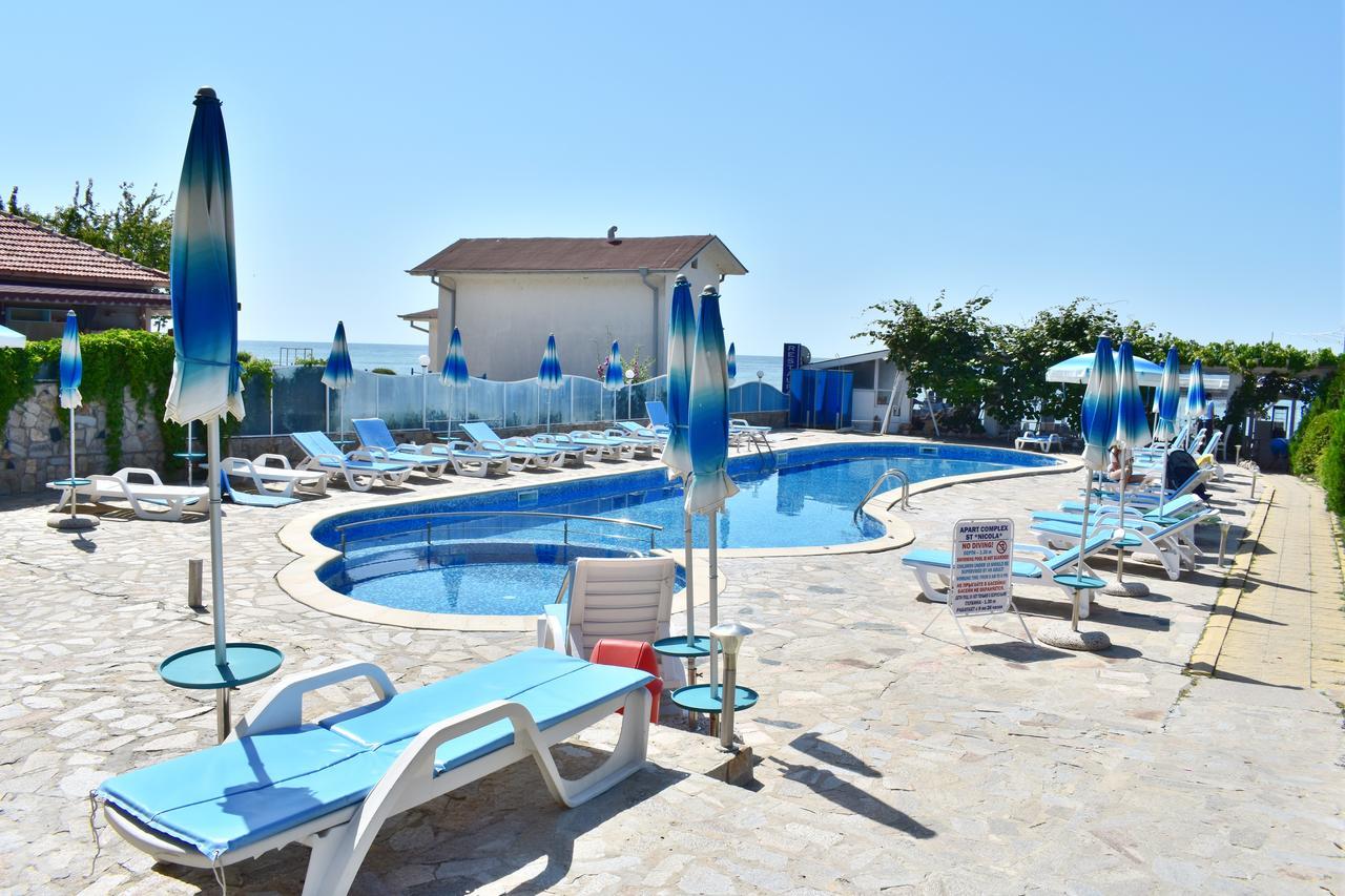 Nushev Hotel Sveti Vlas Dış mekan fotoğraf